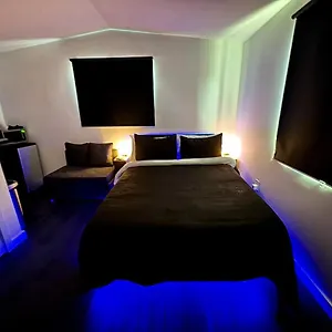 https://your-downtown-cozy-studio-with-backyard-unit-c-phoenix.hotelsofphoenix.com