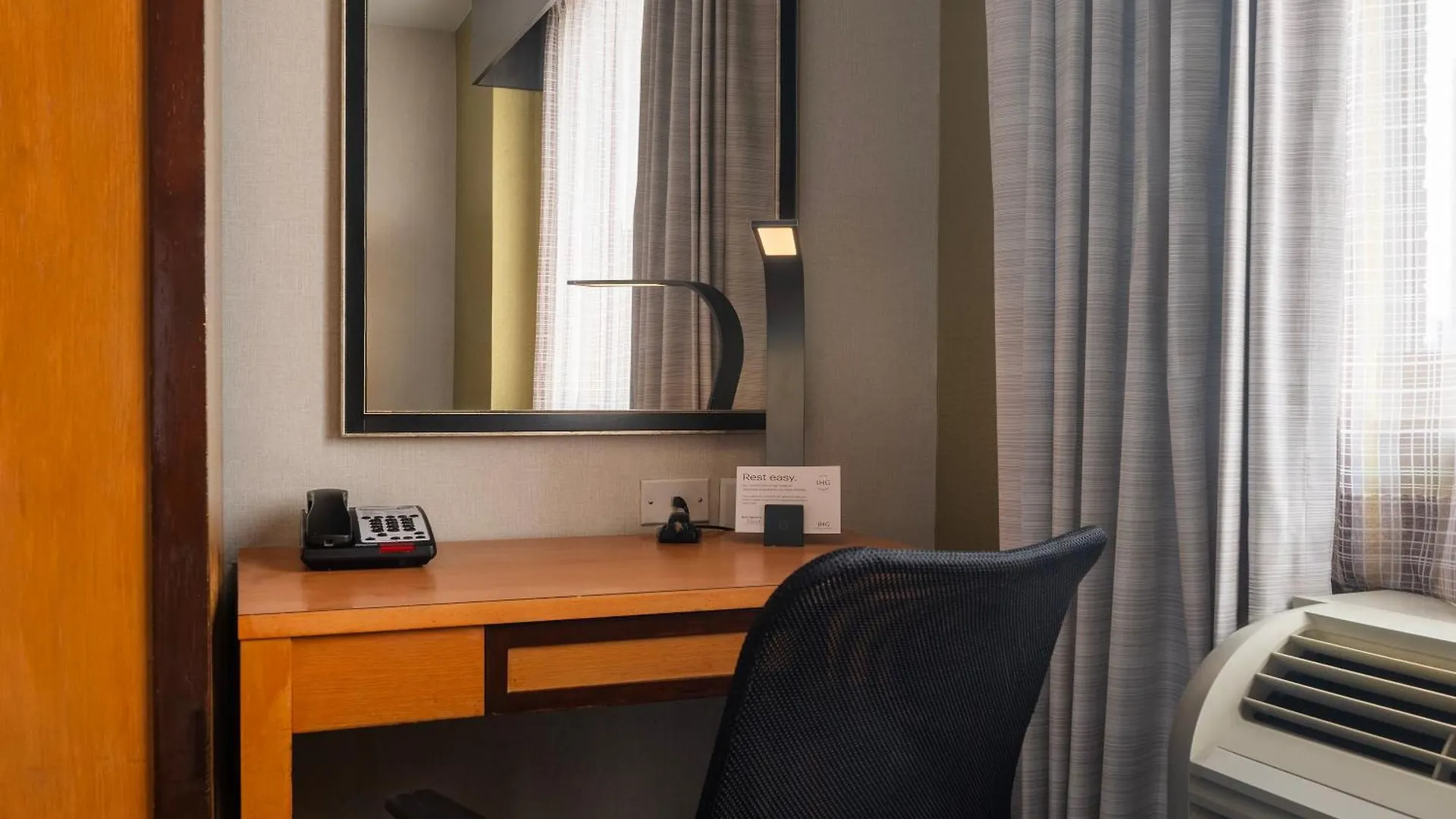Holiday Inn Express - Times Square By Ihg Нью-Йорк США