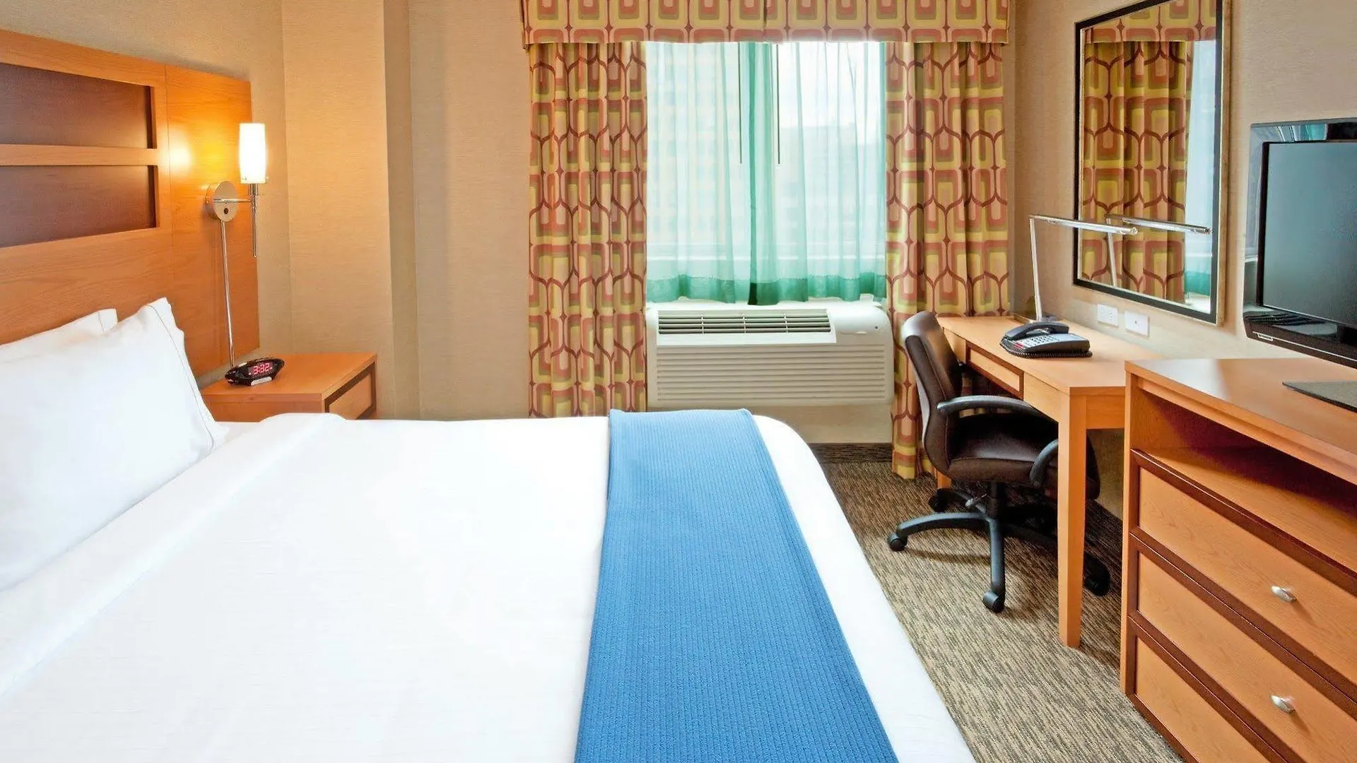 Hotel Holiday Inn Express - Times Square By Ihg New York
