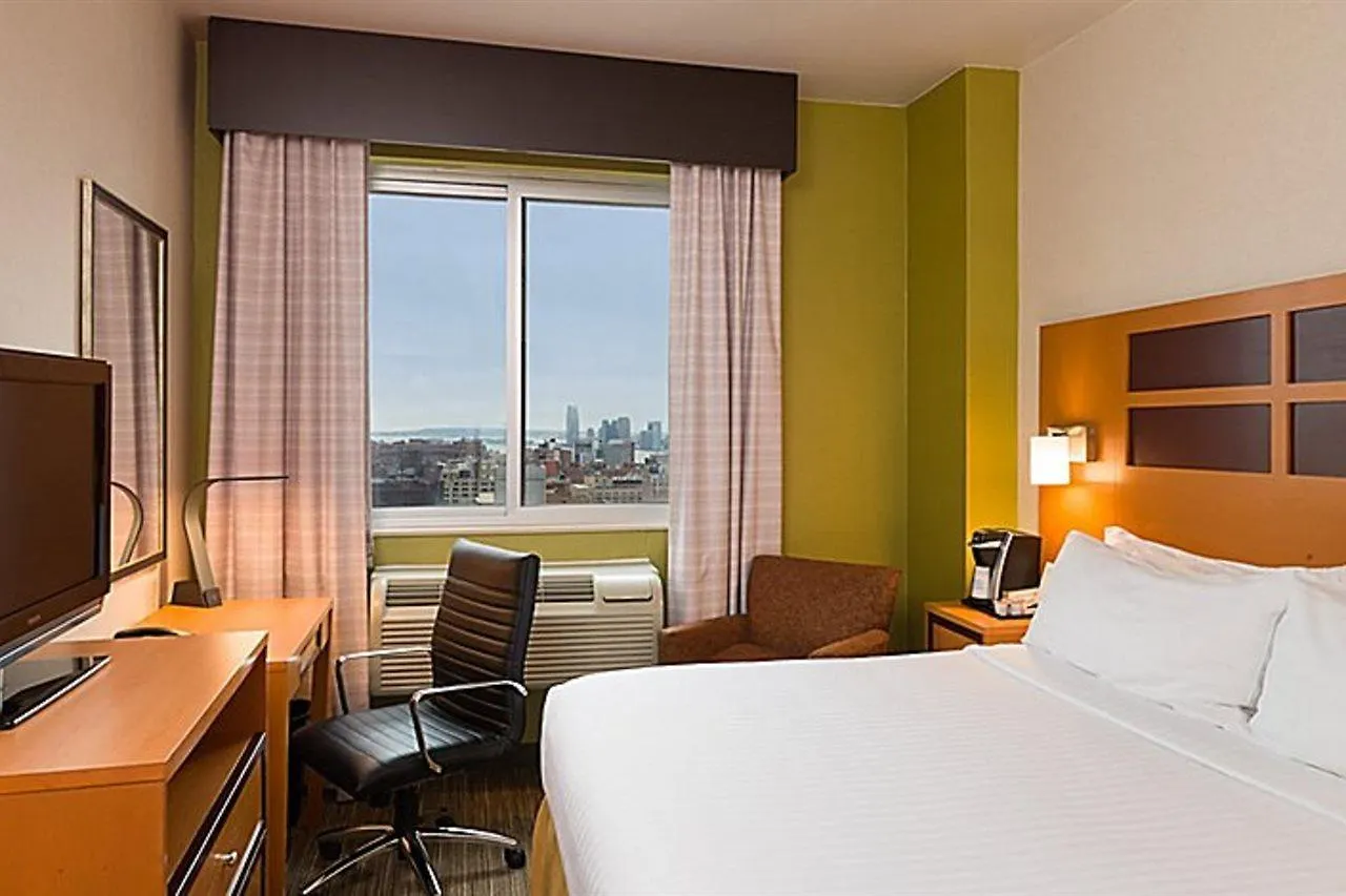 Holiday Inn Express - Times Square By Ihg Nowy Jork Hotel